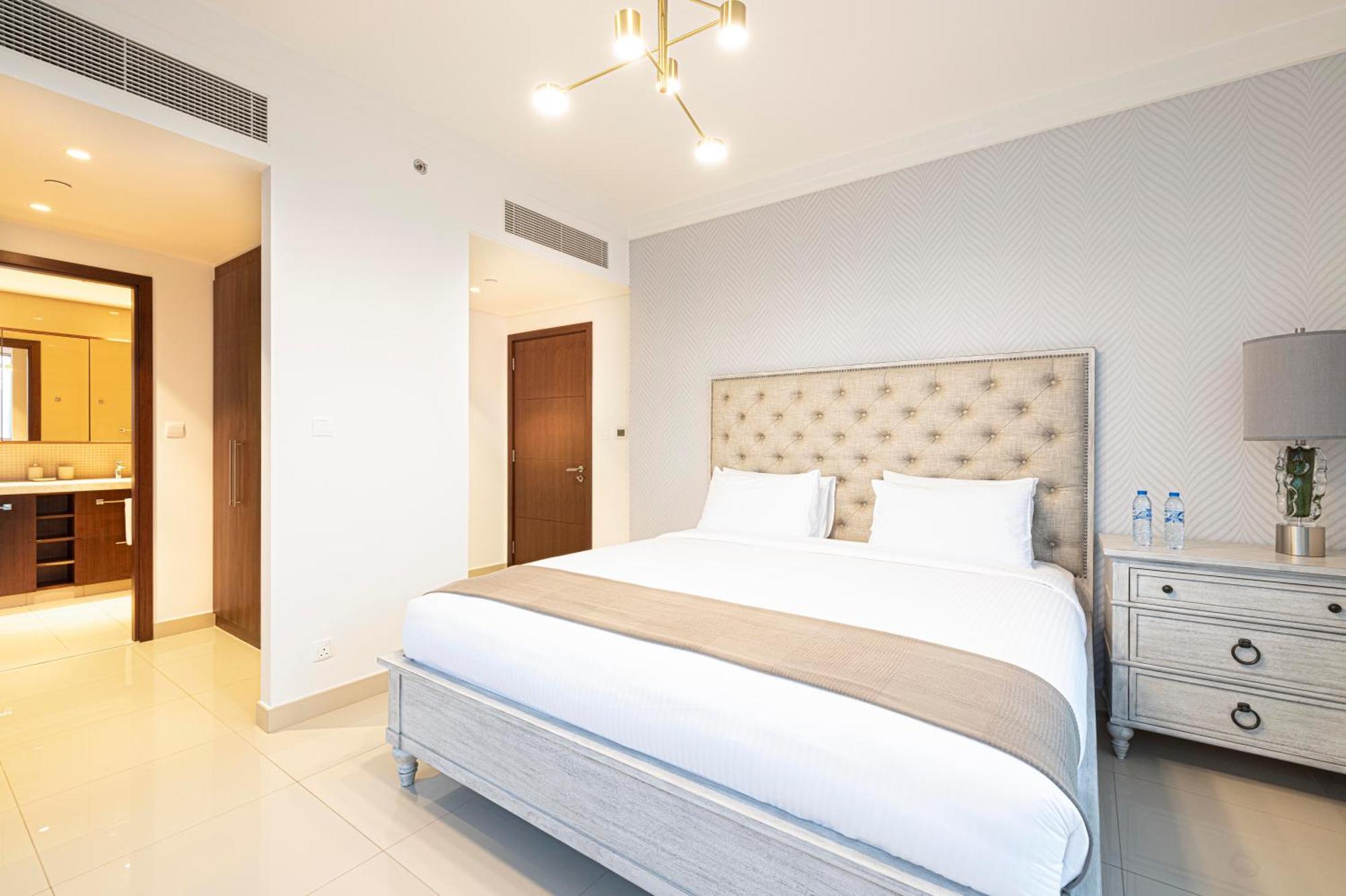 Apartment Full Burj Khalifa - 3 Bedroom + Maid In Downtown